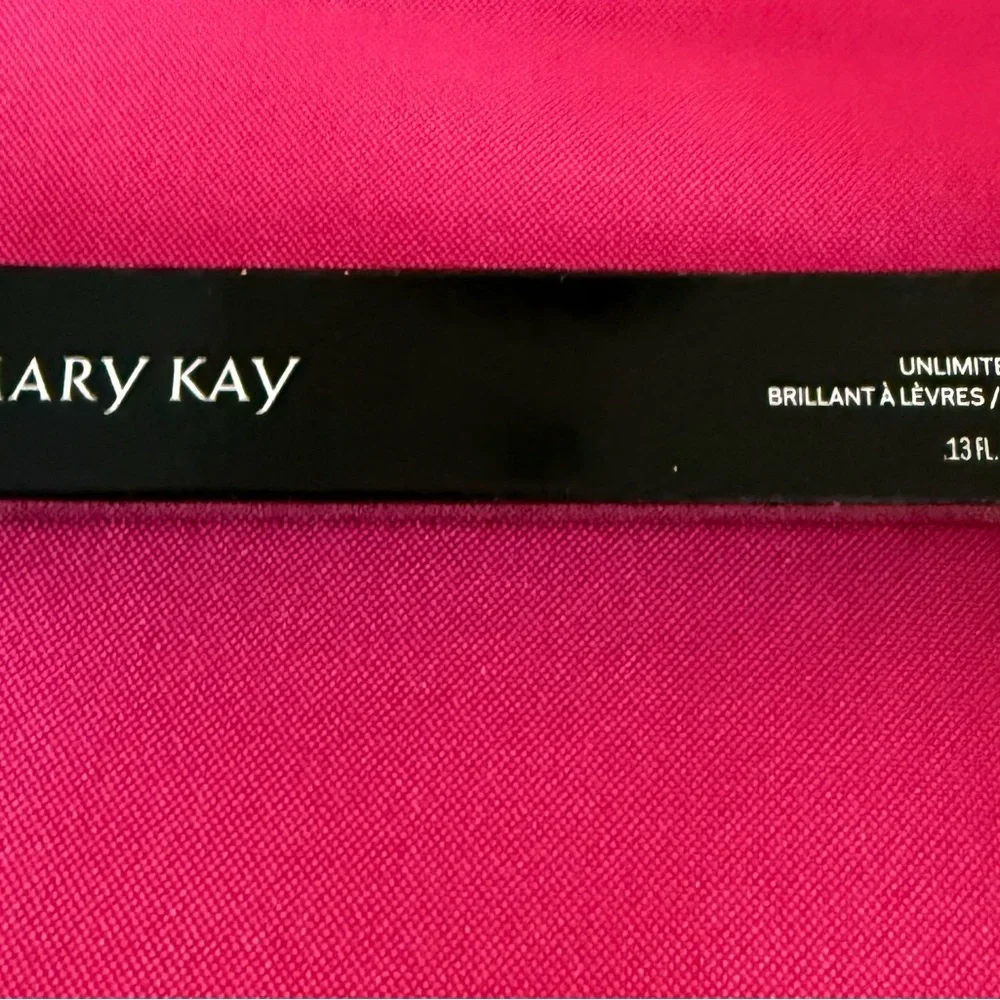 Mary Kay Unlimited Lip Gloss Tawny Nude New in Box - Picture 2 of 3